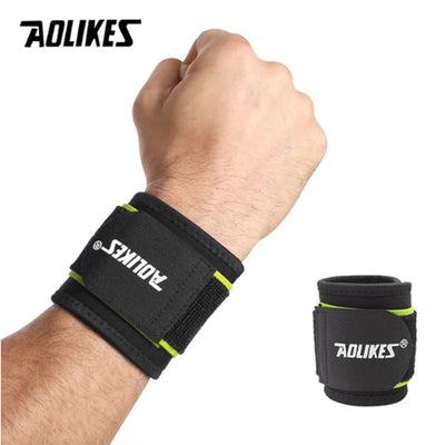 1PCS Adjustable Sport Wristband Wrist Brace Wrap Bandage Support Band Gym Strap Safety sports wrist protector Hand Bands